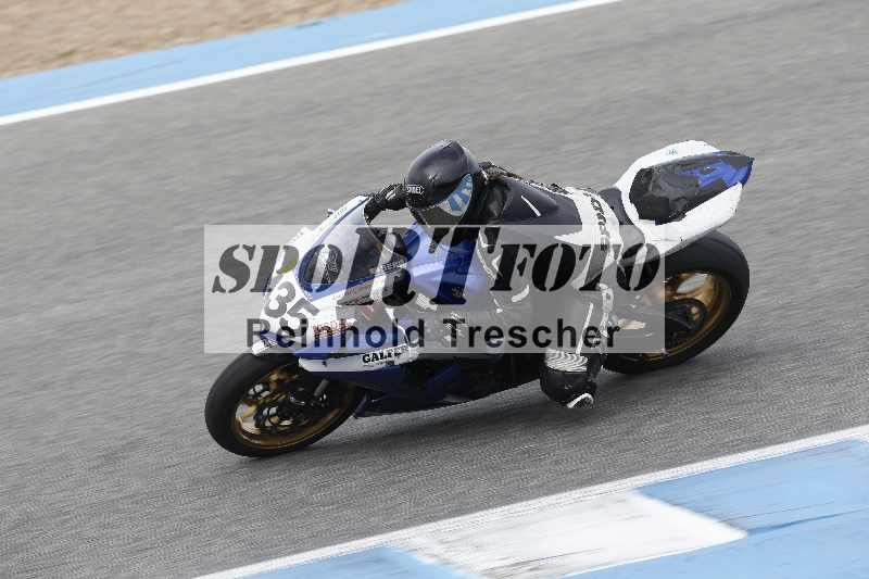 /02 28.-31.01.2025 Moto Center Thun Jerez/gruen-green/135